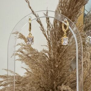 Elegant Gold Drop Earrings with Clear Stones